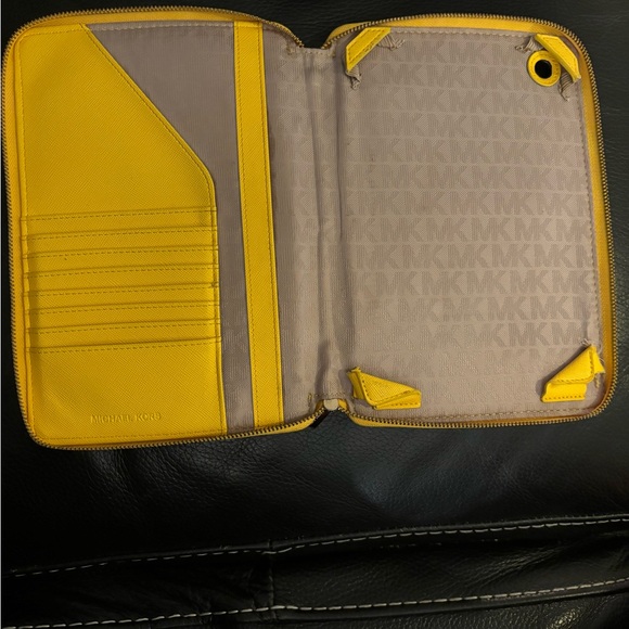 Michael Kors leather small IPad case yellow color. Good condition - Picture 2 of 7